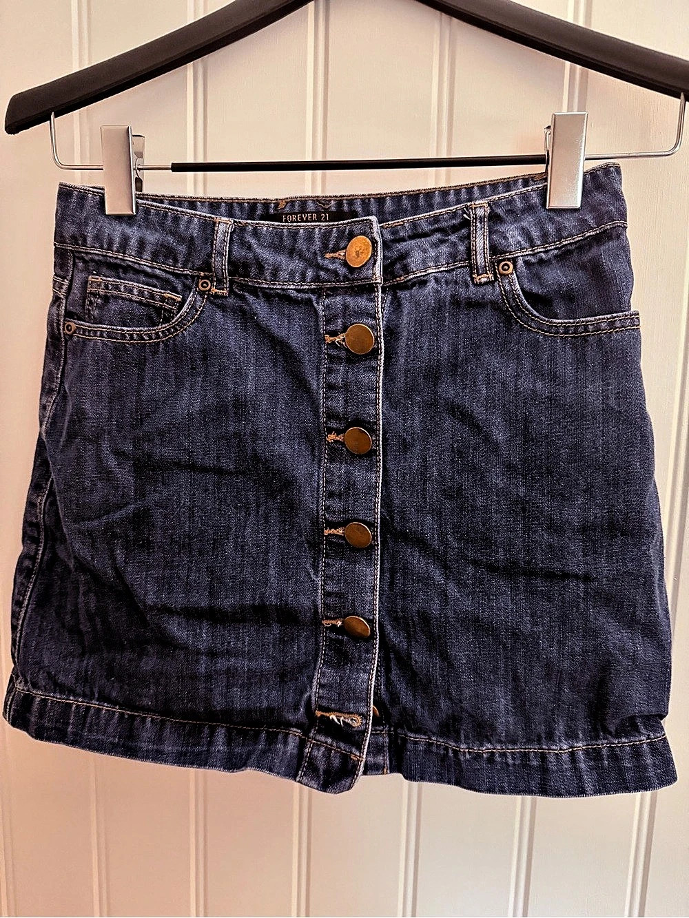 Forever 21 Button-Front Denim Mini Skirt Denim Button-Front Mini Skirt Size